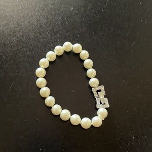 Brooks Brothers pearl bracelet